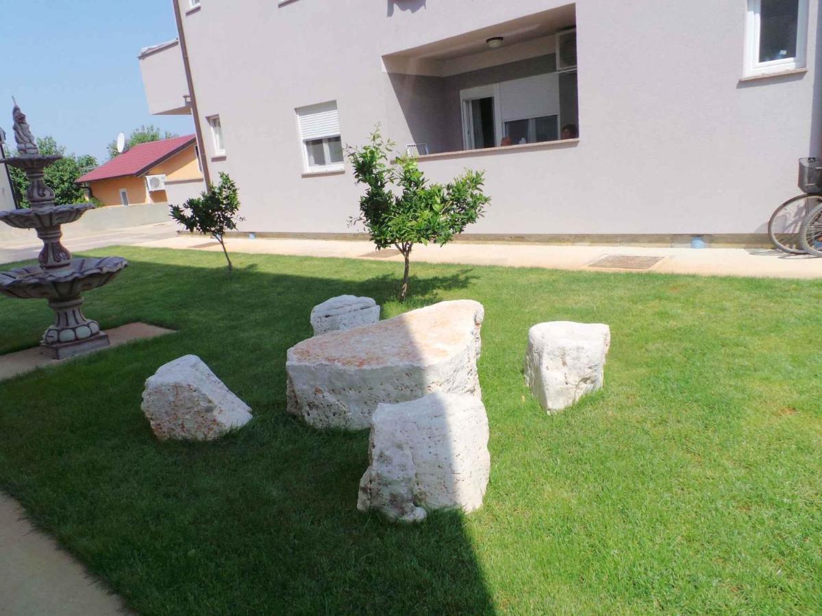 Apartments In Peroj/Istrien 34288 Екстериор снимка